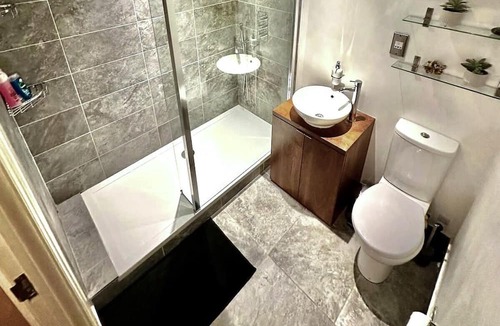 Camden Apartment | Cozy 2Bed Haven in London