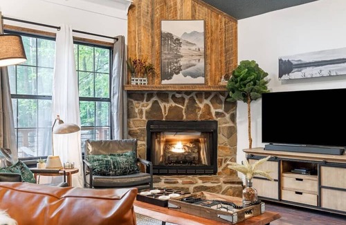 Eagle Mountain House | New Cabin in Mtn Community Hot Tub Fire Pit