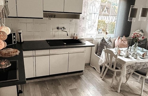 Rodt Apartment | Gemütliche Ferienwohnung am Stausee Gelegen . für Familie und Paare