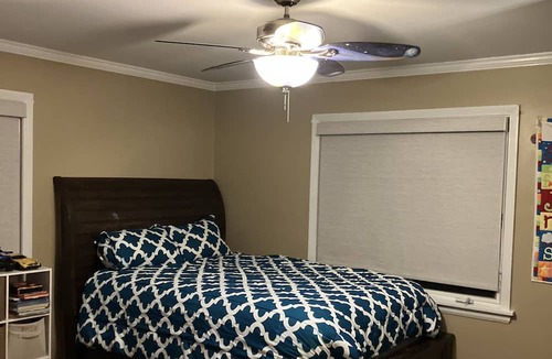 Alki Villa | Retreat on Alki Beach Near major airports/ minutes to lumen Park and T-Mobile