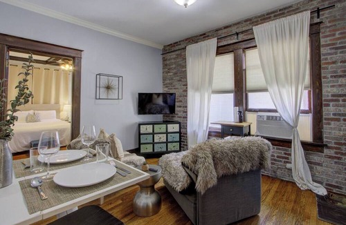 Midtown Apartment | Historic Midtown Getaway | Close to Beale