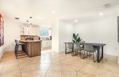 Westchester House | Le Femme Paradise/Heated Pool/Game Room! n